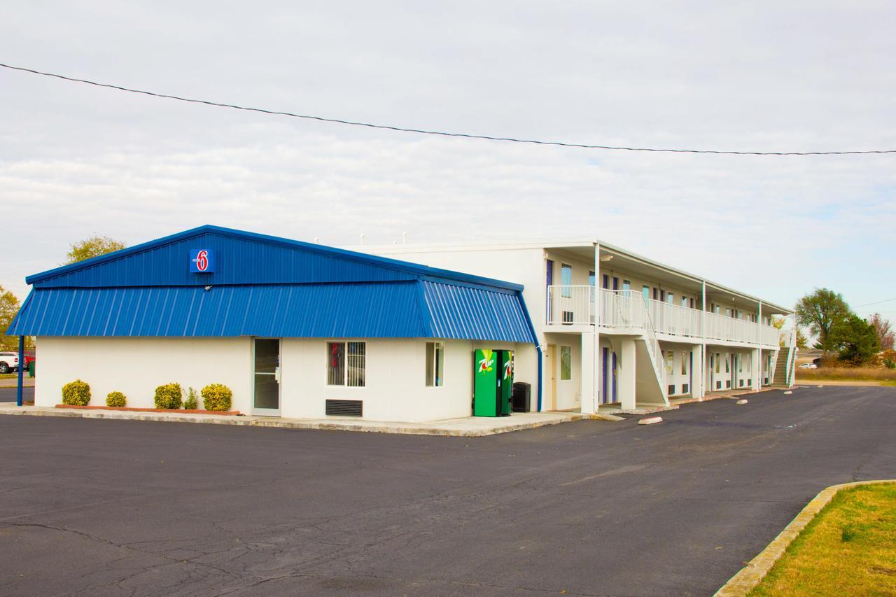 Country Yard Inn And Suites Sikeston Ngoại thất bức ảnh