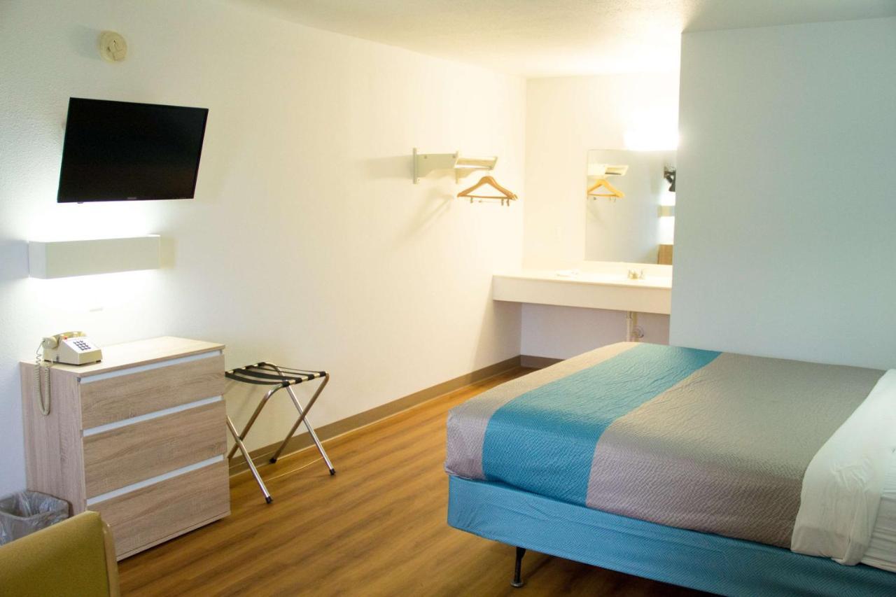 Country Yard Inn And Suites Sikeston Ngoại thất bức ảnh